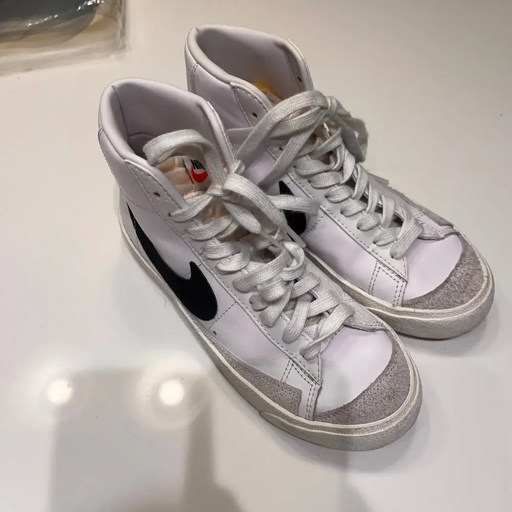 Nike Kids' Blazer '77 Mid Sneakers Sz 6